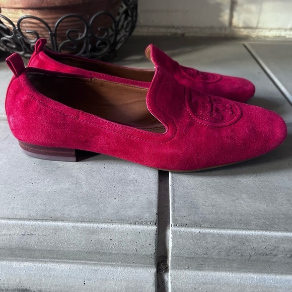 Tory Burch Leigh Red Suede Loafers Flats | Size 6 - Picture 3 of 10